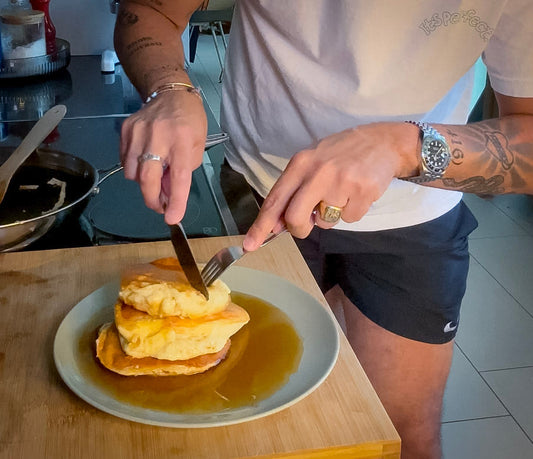 OLD SCHOOL BUTTERMILK PANCAKES